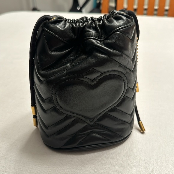 Gucci GG Mormont Bucket Bag Black - Picture 6 of 16